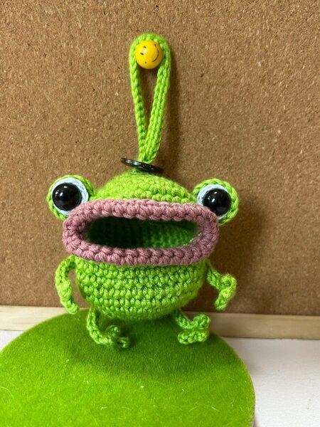 たらこくちびるのカエルちゃん小物入れ ハンドメイド