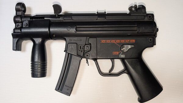 【ジャンク】東京マルイ H&K MP5K クルツ、MP5-J MP5 等
