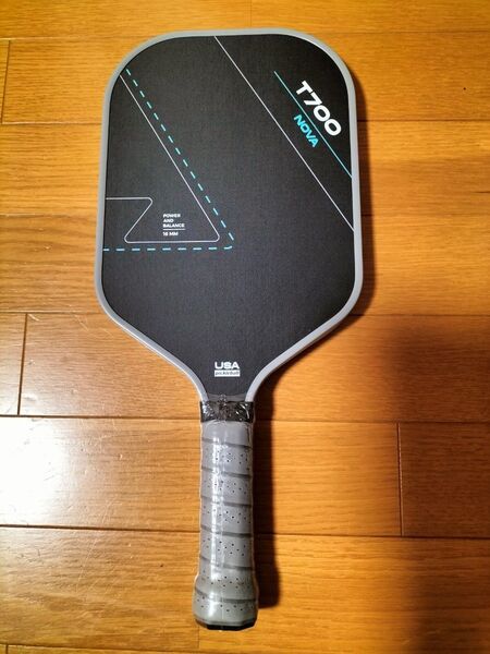 新品未使用♪ ピックルボールパドル カーボンファイバーラケット