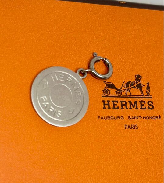 激安エルメス セリエコインペンダントトップチャームシルバー ネックレス HERMES