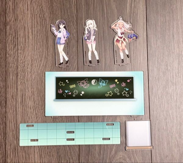 プリズマ☆イリヤ ドンキホーテ イリヤ 美遊 クロエ 制服ver 描き下ろしアクリルジオラマ アクリルスタンド