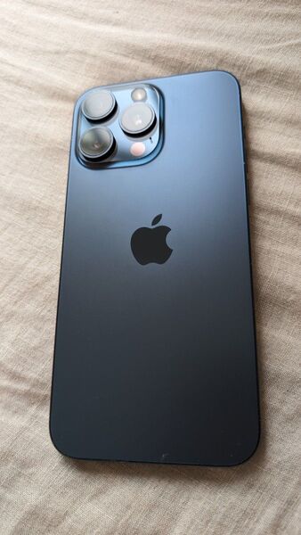すぐに発送いたします! アメリカ版 Apple iPhone 15 Pro Max 25GB6