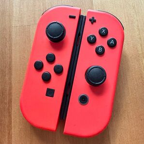 Switch ジョイコンネオンレッド×ネオンレッドニンテンドー