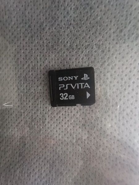 PSVITA メモリーカード 32GB