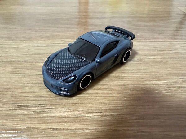ホットウィール ポルシェ 718 ケイマン GT4