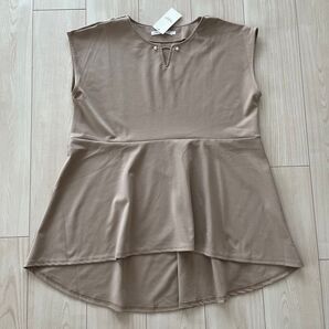 新品・タグ付 テチチテラス ベージュ カットソー ノースリーブ チュニック
