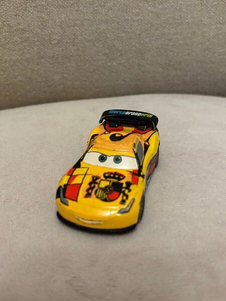 カーズ ミニカー トミカ