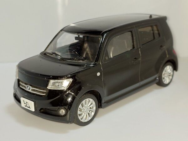 トヨタ bB QNC21 カラーサンプル ミニカー ブラック 1/24