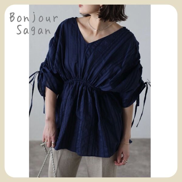 【新品タグ付き】ドロストシャーリングスリーブチュニック / ネイビー Bonjour Sagan