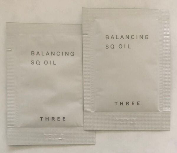 THREE バランシング SQ オイル R 0.5ml 2包