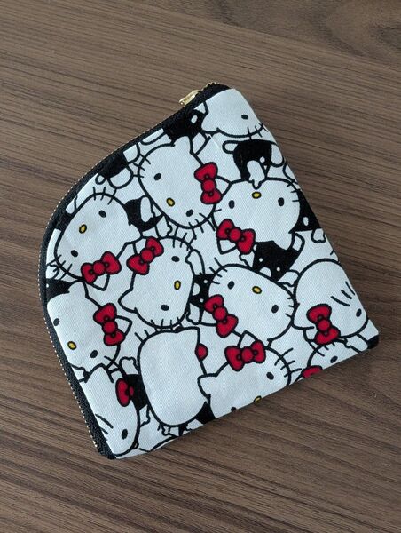 No.66 L字ファスナーポーチ ミニ財布 コインケース キティちゃん ハンドメイド