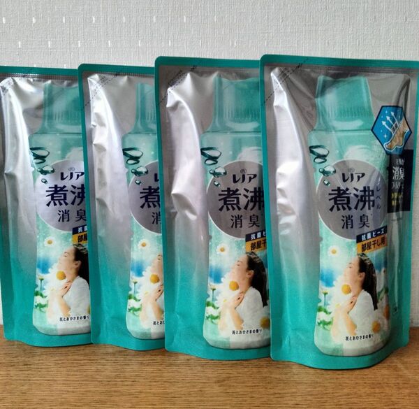 P&G レノア 煮沸レベル消臭 柔軟剤 抗菌ビーズ 部屋干し 花とおひさまの香り つめかえ用 超特大 365ml×4袋