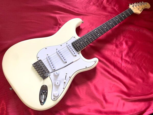 バッカス Bacchus BST-1 ストラトモデル 美品