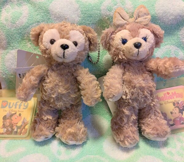 【ディズニーシー】シェリーメイ&ダッフィー ぬいぐるみバッジ 2個セット