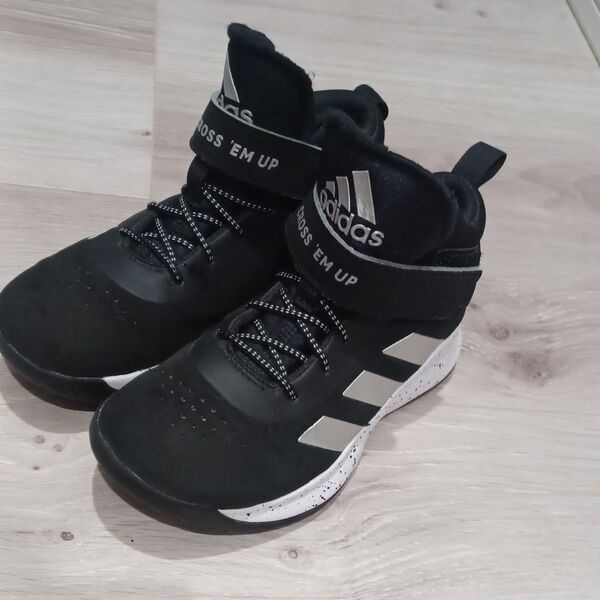 アディダス スニーカー 子供用 黒 21センチ adidas 美品