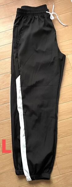 シャカシャカパンツ L