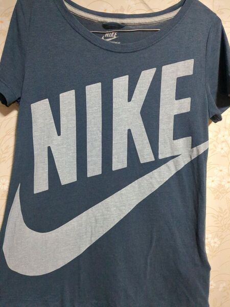 ナイキ 半袖Tシャツ