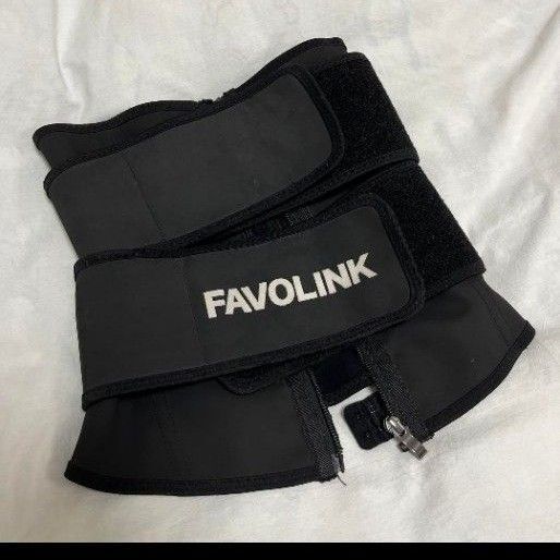 FAVOLINKサポーターベルト安井友梨ウエストシェイパーxxs ダイエット コルセット 矯正