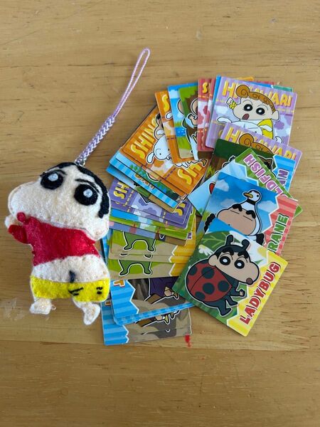 クレヨンしんちゃん フェルト手作りマスコットとシールまとめ売り