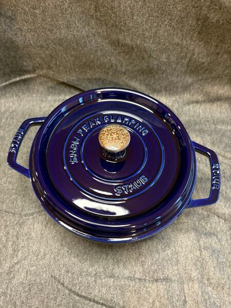 Snowpeak STAUB 22cmココット 両手鍋 鋳物 ピコ ホーロー鍋 ストウブ