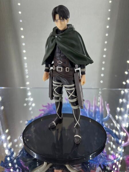 進撃の巨人 attack on titan リヴァイ levi フィギュア