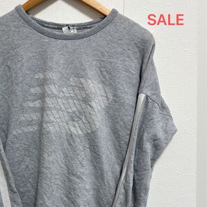 New Balance ロゴスウェット グレー