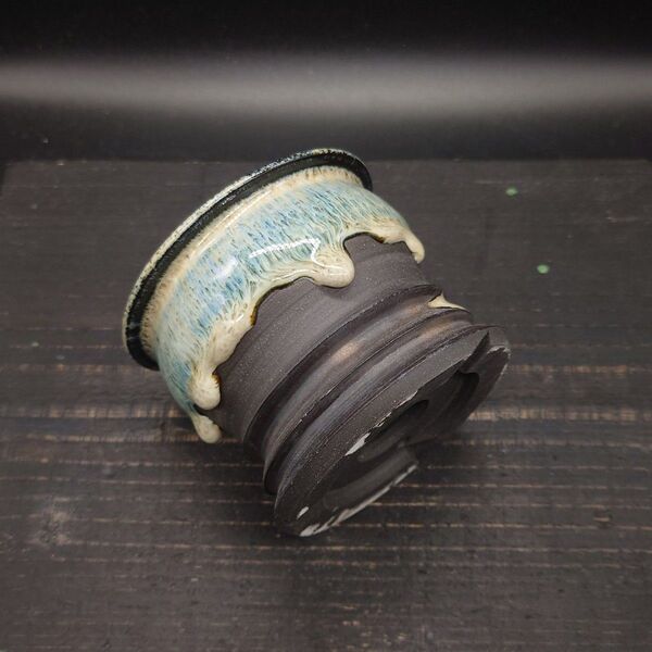 YR4D CELECTオリジナル Melted POT 垂 作家鉢 陶器鉢 多肉 珍奇植物 アガベ 黒土 豆鉢 豆盆栽 2.5号