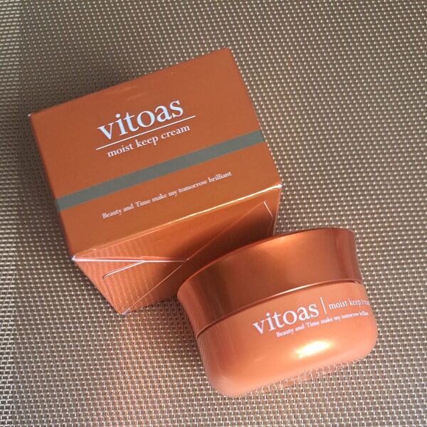 未使用 サントリー vitoas (ビトアス) モイストキープ クリーム 30g
