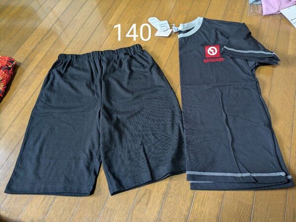 140サイズ まとめ売り トップス 半袖 OUTDOOR ハーフパンツ 男の子 クーポン 2点セット