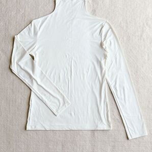 UNIQLO エアリズム 長袖 ハイネック Mサイズ