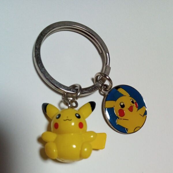 【新品】ポケモン ピカチュウ キーホルダー