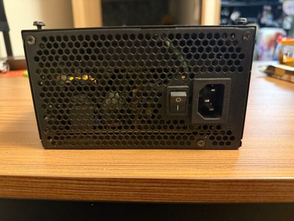 750W 80PLUS+ Sliver 電源ユニット