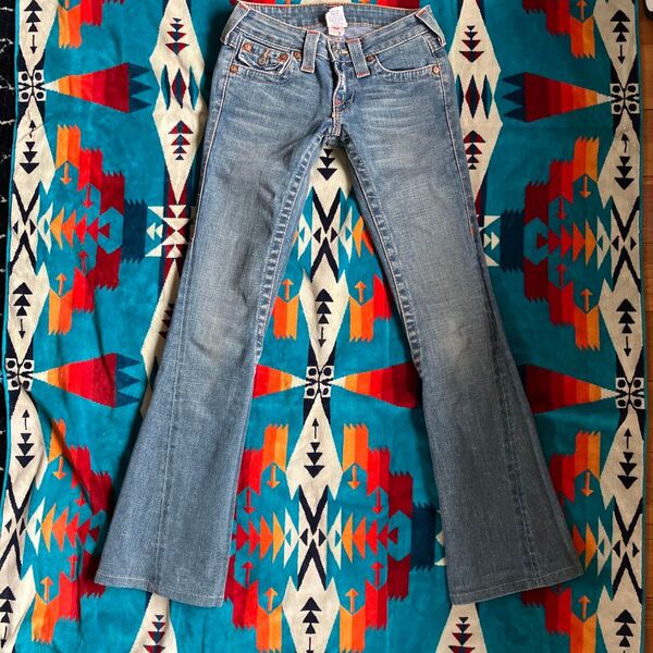 True Religion ブーツカットデニム W24 レディース