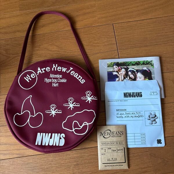 new jeans 1st EP bag 限定盤 red 赤 バッグ
