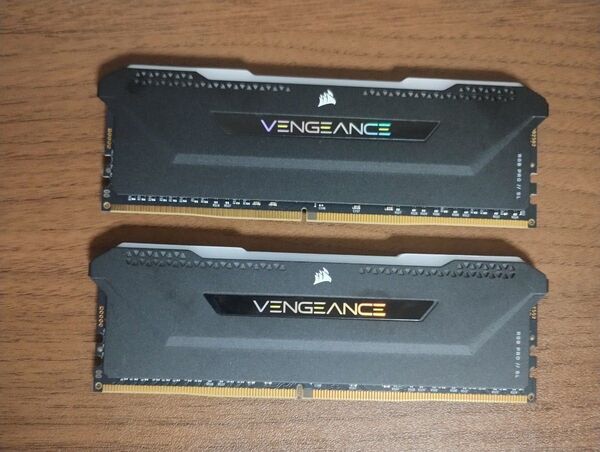 CORSAIR VENGEANCE RGB PRO SL 32GB (2x16GB) DDR4 DRAM 3200MHz CL16