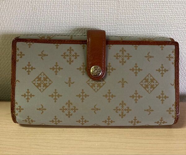 russet長財布ベージュ