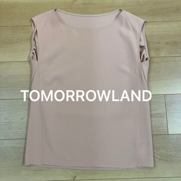 【新品】TOMORROWLAND 定価2万 トップス ブラウス ピンクベージュ ノースリーブ ノースリーブ