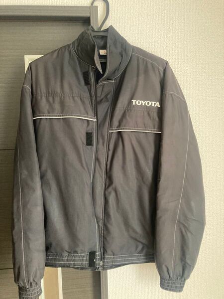 トヨタ ジャンパー 冬用 Lサイズ 黒 ブルゾン アウター