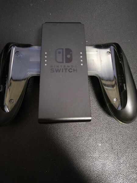 ニンテンドースイッチ ジョイコン充電グリップ
