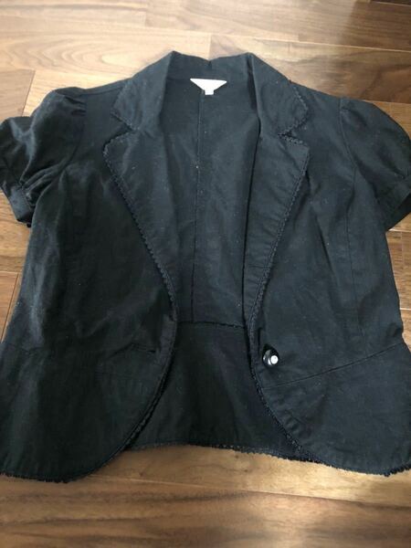 黒半袖ジャケット