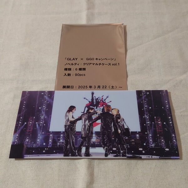 【 全員 (後ろ姿)】 GLAY × GiGO クリアマルチケース vol.1
