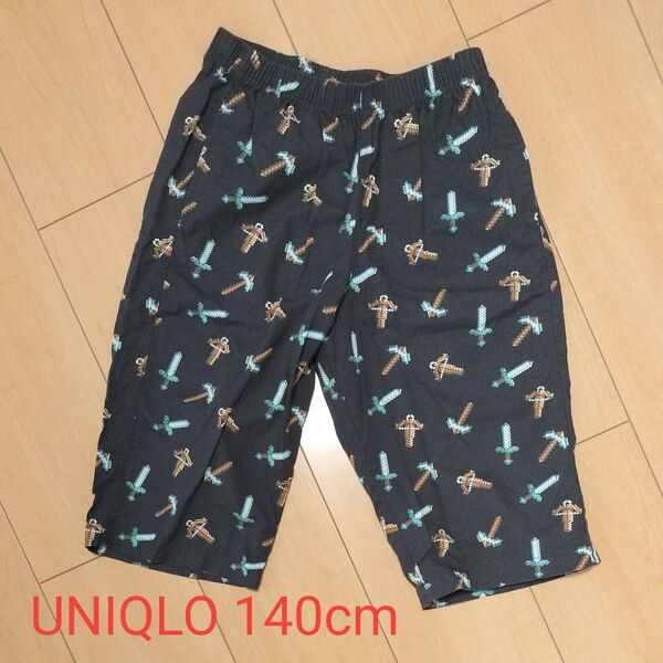 UNIQLOユニクロ キッズ子供140cm ハーフパンツ マイクラMinecraftマインクラフト 黒ブラック