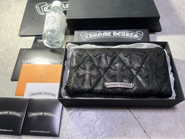 【幻の一品!美品!至極の逸品】クロムハーツ デストロイレザーキルティング ウォレット 財布