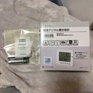 電波デジタル置き時計 新品未使用 DAY Value