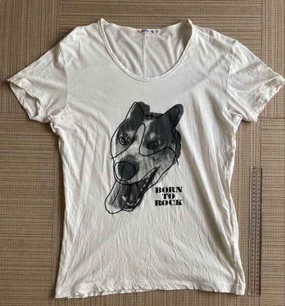 【クーポン対象】BORN TO ROCK犬プリント半袖Tシャツ オフホワイト メンズMサイズ 薄手 ユニクロ