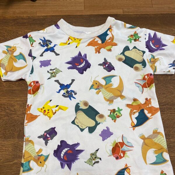 ポケモン Tシャツ 総柄 ピカチュウ