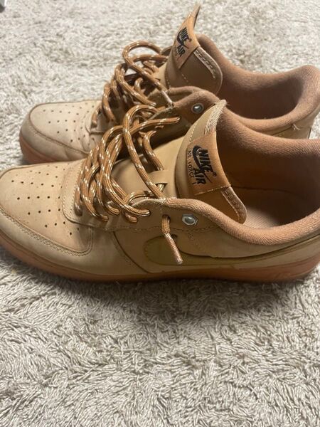 NIKE AIR FORCE 1 ベージュ スニーカー 28.5cm
