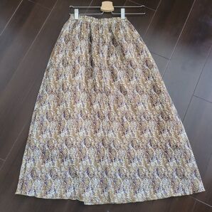 美品 titivate ロングスカート