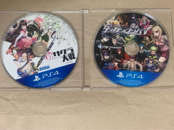 中古 ps4 ソフト ディスクのみ・新サクラ大戦 ・ニューダンガンロンパV3 みんなのコロシアイ新学期