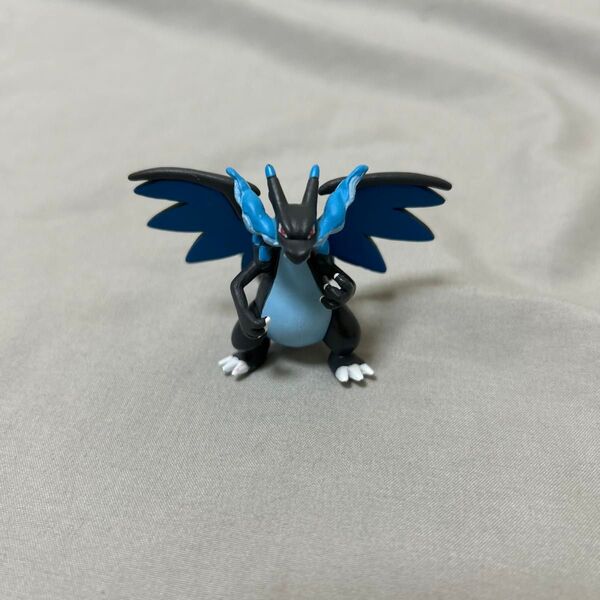 美品 モンコレ 黒いリザードン メガリザードン ポケモン ポケットモンスター